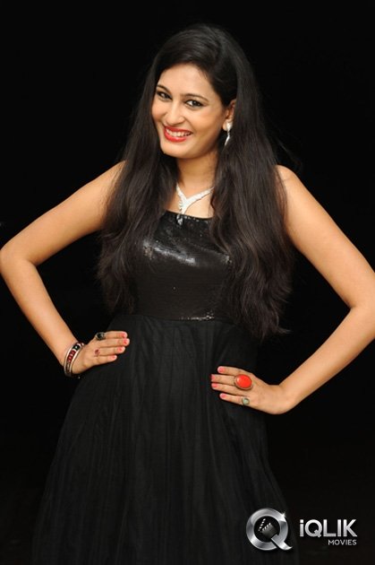 Swetha-Jadhav-at-Inka-Emi-Anukoledu-Audio-Launch